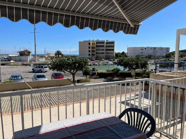 Superbe Appartement Avec Vue Sur Le Port Et Plage Saint-Pierre-la-Mer  Exteriér fotografie